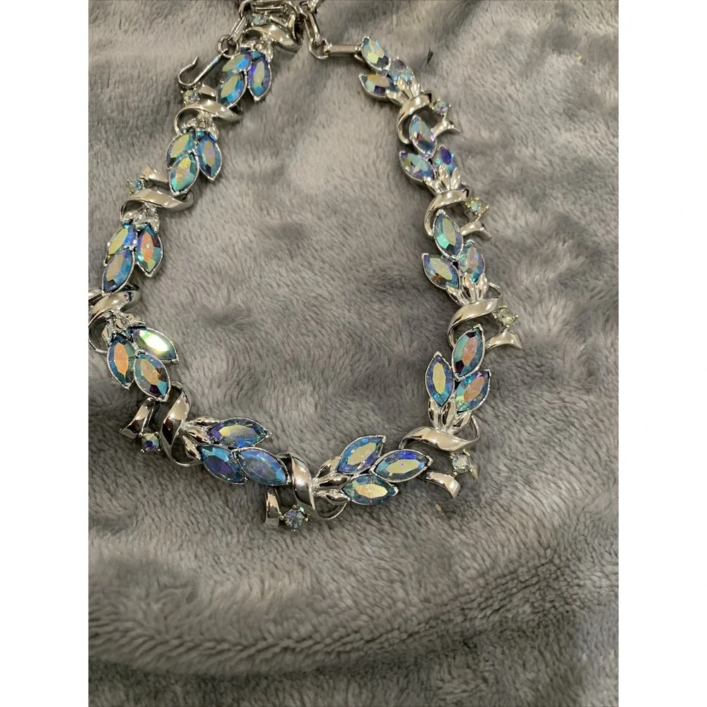 Vintage Signed Coro Blue Aurora Borealis Crystal Silver Tone Leaf Necklace
